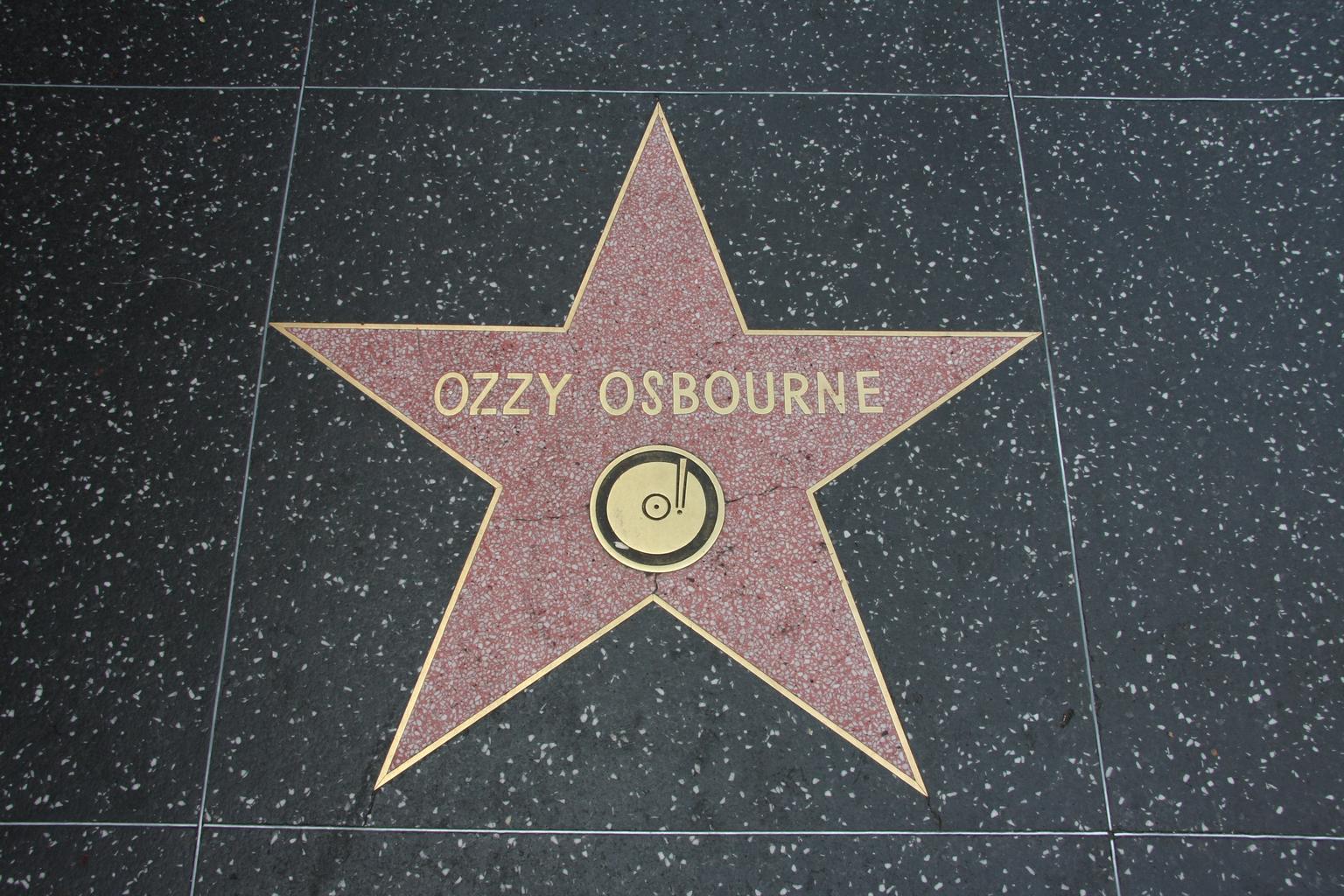 Ozzy Osbourne’s Black Roses: A Rockstar Gesture That Proves Love Can Live On